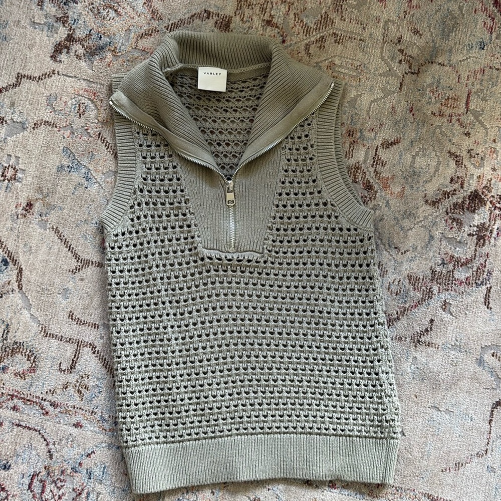 Excellent condition Varley half zip knit vest